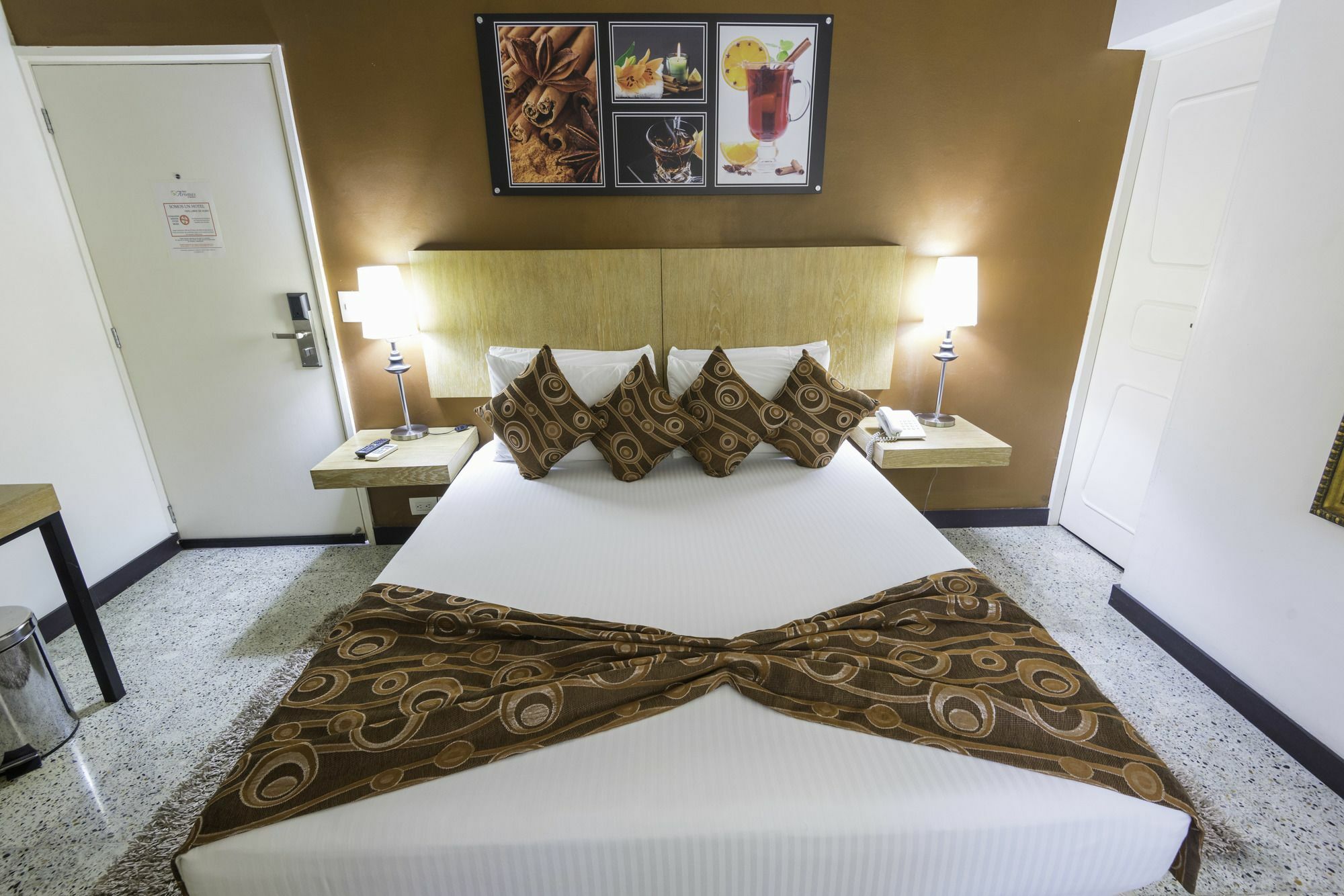 Hotel Aromax Del Campestre ميديلين المظهر الخارجي الصورة